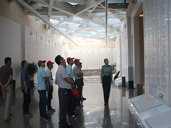 ���жɽ�ս�������